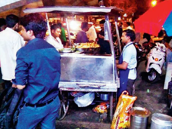 Bengaluru street vendors demand right of space, ID cards