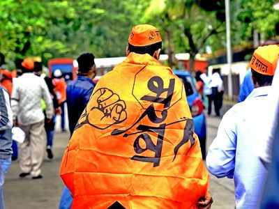 Maratha quota: Give whole report to petitioners, HC tells govt