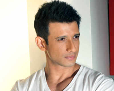 Its all about love for Sharman Joshi