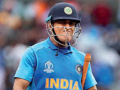 MS Dhoni has no immediate plans to retire, says manager Arun Pandey