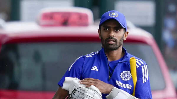 Bengal vs J&K: Pacers hold aces on lively track