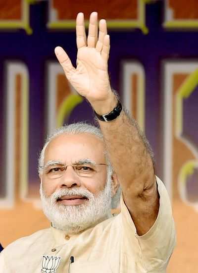 Modi attacks Cong, Left and TMC at maiden poll rally in WB