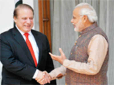 Modi makes it World Coup, calls Sharif to wish him best for Pak cricket team