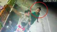 On cam: Miscreant snatches away gold chain from biker in Ghaziabad 