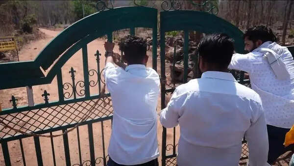 Ken-Betwa stir: 50, including Youth Cong state vice-prez, booked for trespassing, damaging property of Panna Tiger Reserve