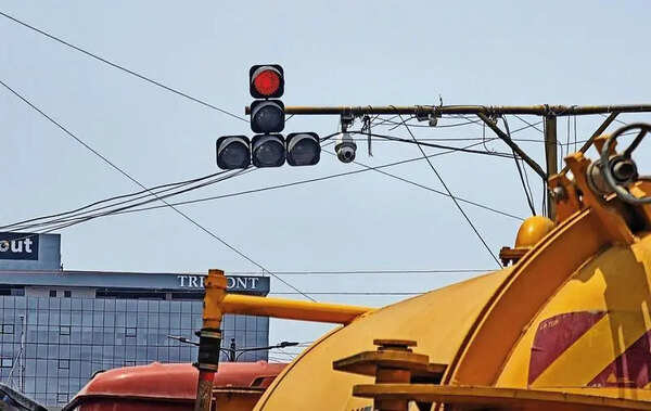 Mayor asks civic administration, city police to ensure CCTV surveillance at public places, near schools; background checks of security personnels