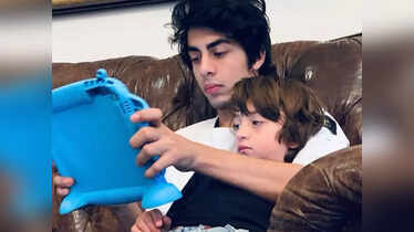 Shah Rukh Khan's Sons Aryan Khan And Abram: These adorable moments ...