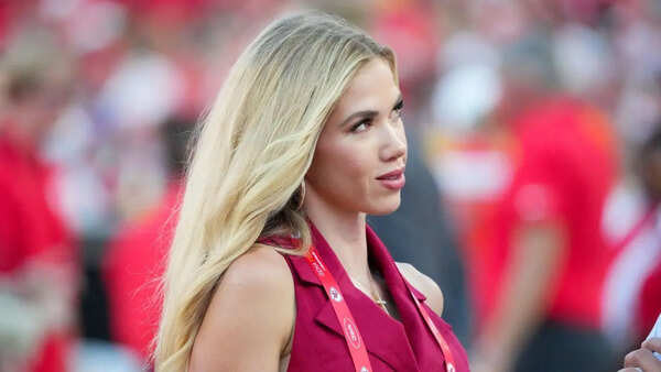 Gracie Hunt flaunts eye-popping diamond necklace as Chiefs heiress celebrates lavish bridal party in style
