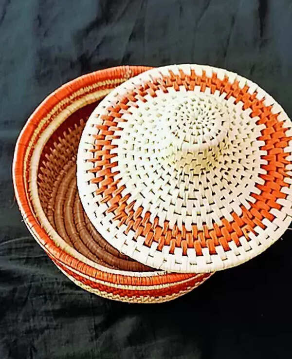Moonj baskets with Ganga Kalash to be exhibited, sold at Maha Kumbh