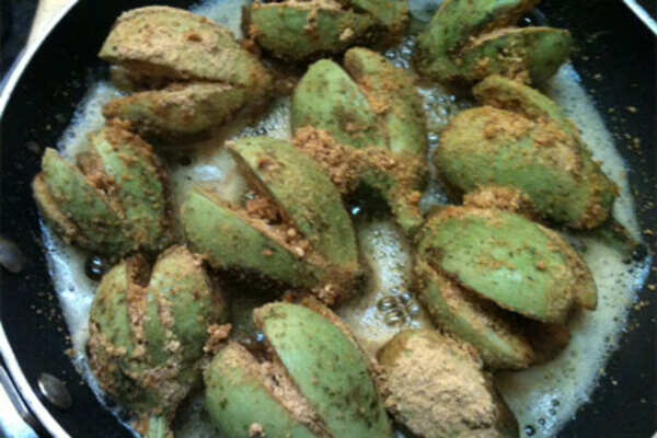 Stuffed green aubergine recipe