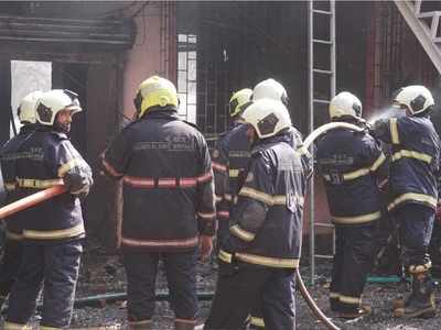 Versova fire: Godown owner held; four injured in cylinder blast