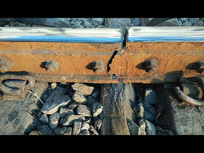 Three track fractures delay CR services