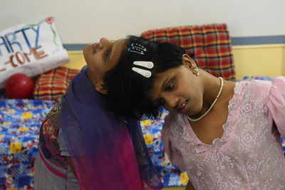 Famous conjoined twins, Veena and Vani moved to state home