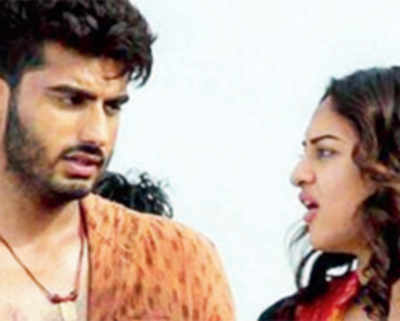 Dead man stops Sona, Arjun