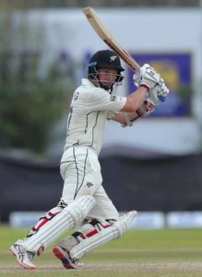 BJ Watling puts New Zealand in strong position