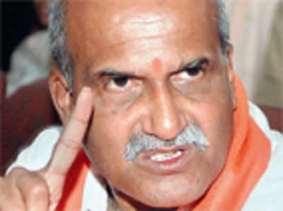 Govt mulls banning Sri Ram Sena