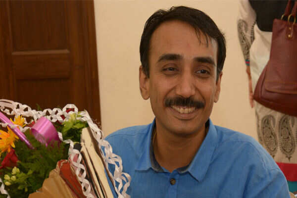 Indian, Pakistani & Bangladeshi artists came together atAlag Angle’s art exhibition at Chitnavis centre in Nagpur