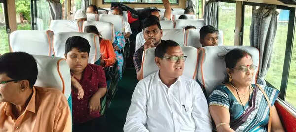 23 stranded Odisha tourists back from Nepal