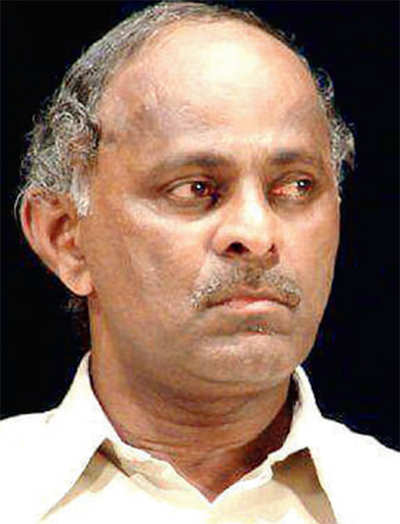 Yakshagana artiste collapses on stage, dies