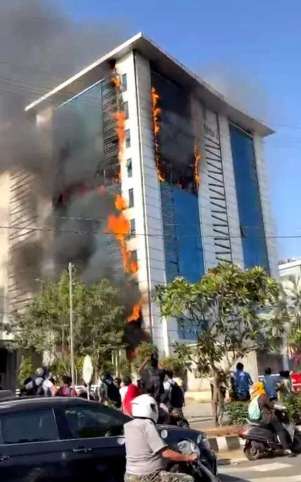 Narrow escape for 400 as fire rages through posh Gotri complex