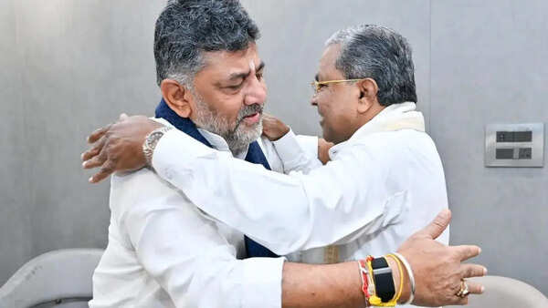 'Karnataka politics over RS seat': No nataka, only hugs and tears between Siddaramaiah, DK Shivakumar
