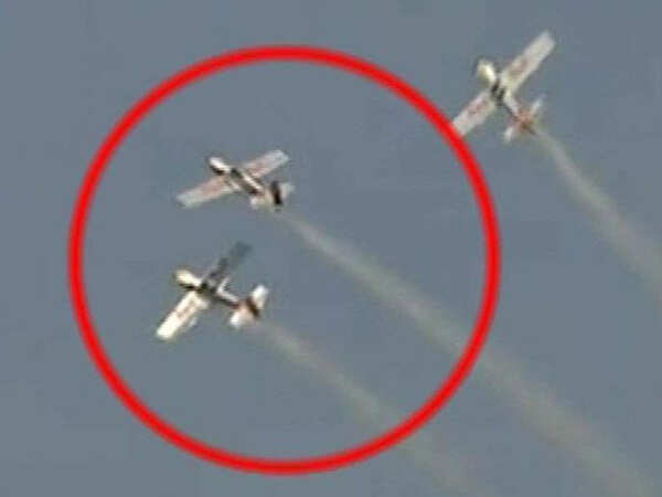 Planes scrape mid-air at Bengaluru aero show, land safely