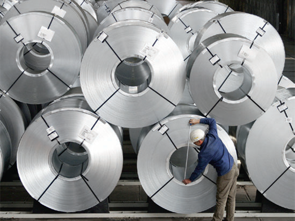 Bankers don't trust steel companies: SBI Chief