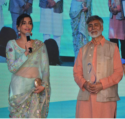 Sonam Kapoor accepts Mother Teresa Memorial International Award on behalf of Late Neerja Bhanot