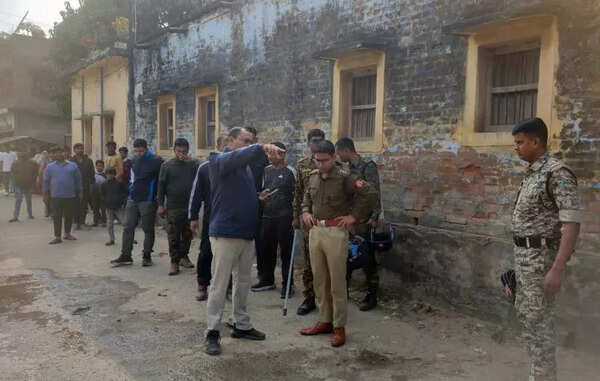 1 dead as TMC neta, bro, aide attacked with guns, bricks