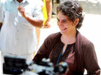 UP Polls: Congress leaders want Priyanka Gandhi as CM face 