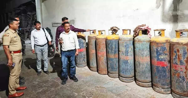 62 LPG cylinders seized across three dists in MP