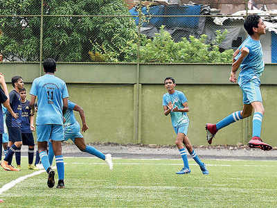 MSSA U-16 football Division III: Goals galore in quarter-finals