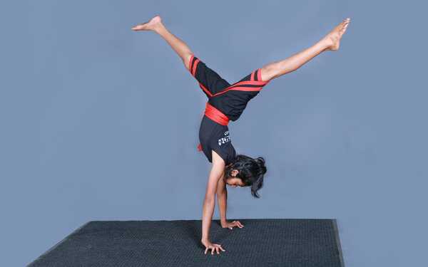 Kerala: Alappuzha boy performs 'record' 422 backward walkovers in 30 minutes