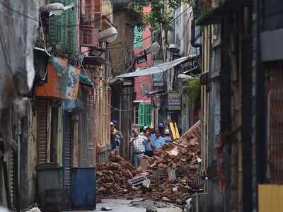 Bowbazar house collapse: Elderly woman dies after becoming homeless