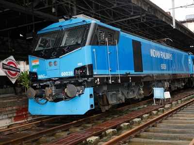 WAG-12, the highest-powered locomotive arrives at CSMT for the first time