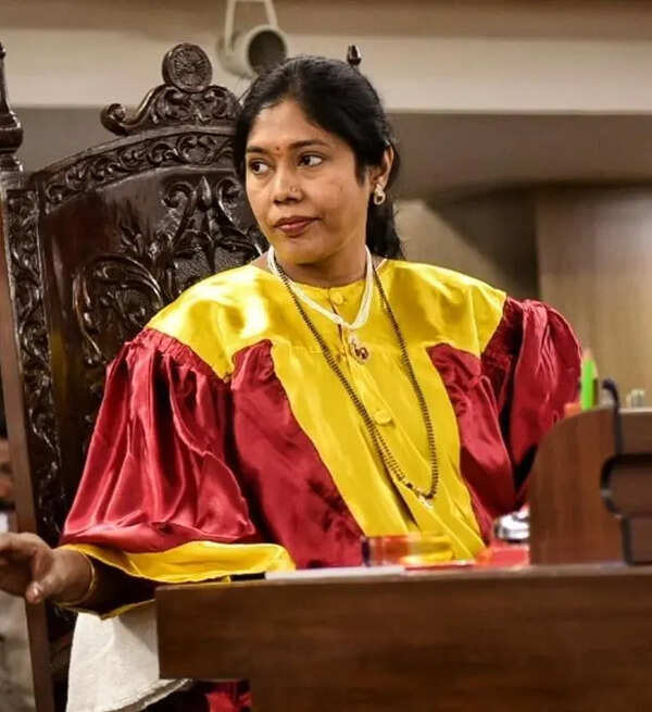 PMC to probe claims of tree trimming at Pune mayor’s official residence