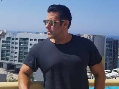 Salman Khan thanks fans after Jodhpur Court dismisses government's plea in blackbuck poaching case
