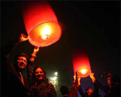 Flying lanterns banned in Mumbai during Diwali this year too