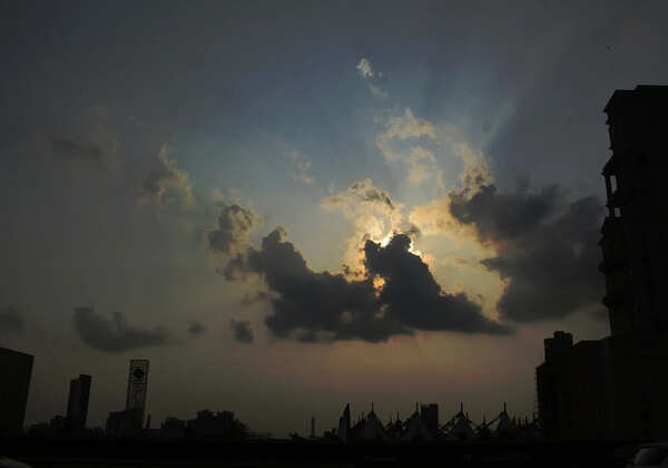 Weekend may get moderate rain spell