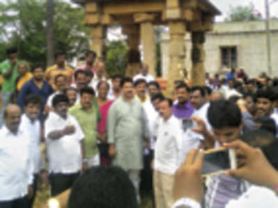 Politicians are in a hot race to ‘develop’ Kempegowda’s tomb