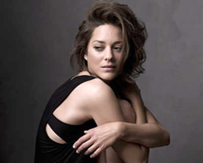 Brad Pitt, Marion Cotillard movie gets 2016 release