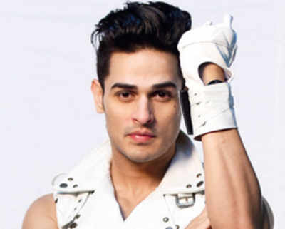 Check Now: Unseen Pictures Of Young Priyank Sharma | IWMBuzz