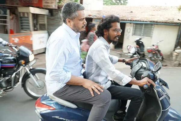 Sena MLA apologises over midnight call to publisher, Rohit Pawar announces protest