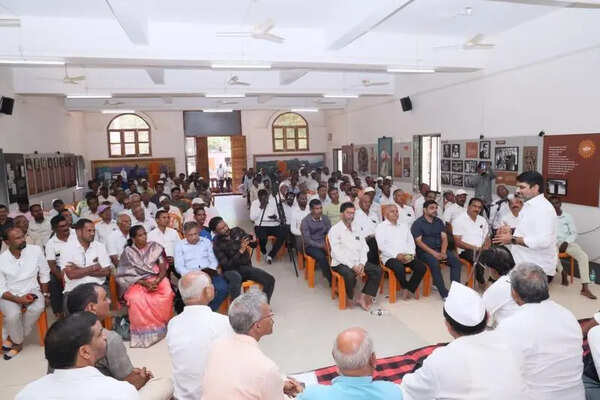 Farmers oppose the new alignment of Shaktipeeth