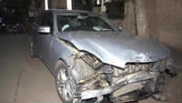 Speeding car runs over pedestrian in Mumbai 