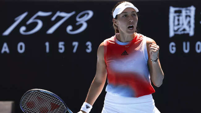 Pegula finds Australian Open relief in nights at the casino