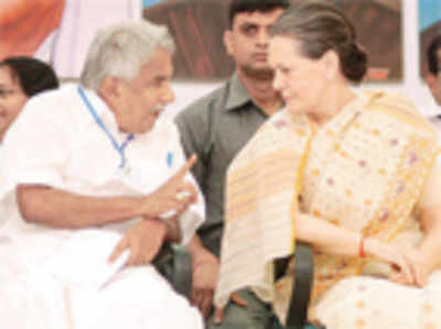 Modi sarkaar fanning communal violence in Maharashtra: Sonia