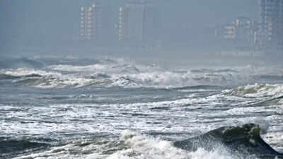 Cyclone Biparjoy Live Updates: Biparjoy may produce thunderstorms in Gujarat from Friday