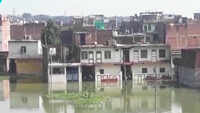 Prayagraj: Ganga water enters into residential areas 