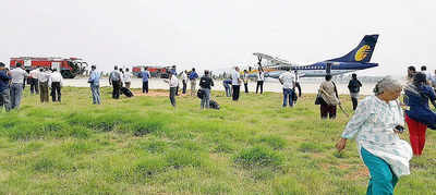 Aircraft returns to KIA after smoke fills up cabin